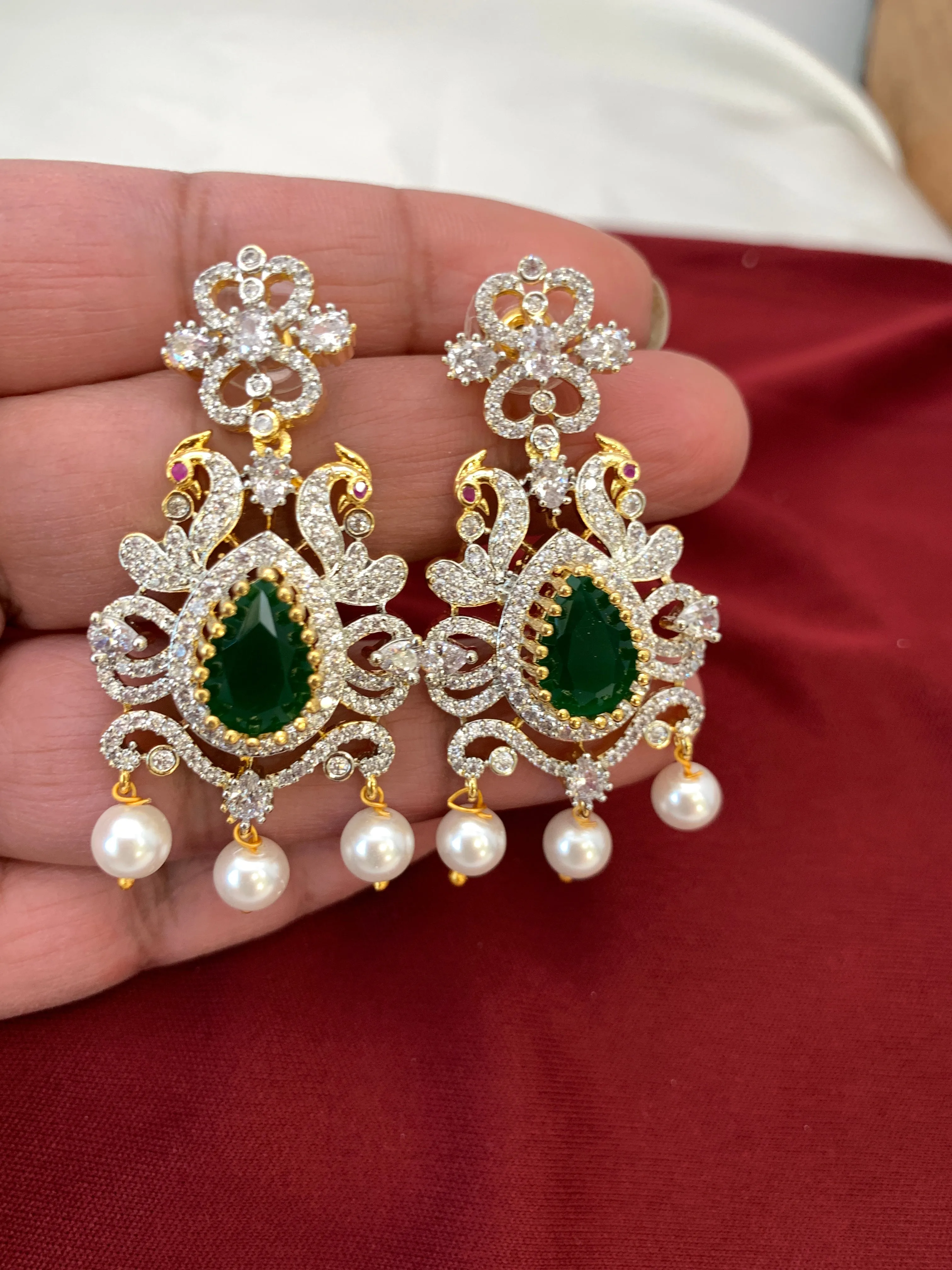 AD Emerald Green Stone Peacock Design Short Neckline Neckalce