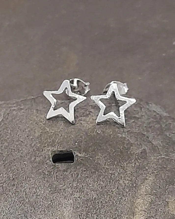 Blue Lily 9mm Silver Outline Star Stud Earrings - SS671B