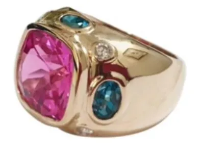 Elegant Three Stone Garnet Ring with Gold Rope Twist Border