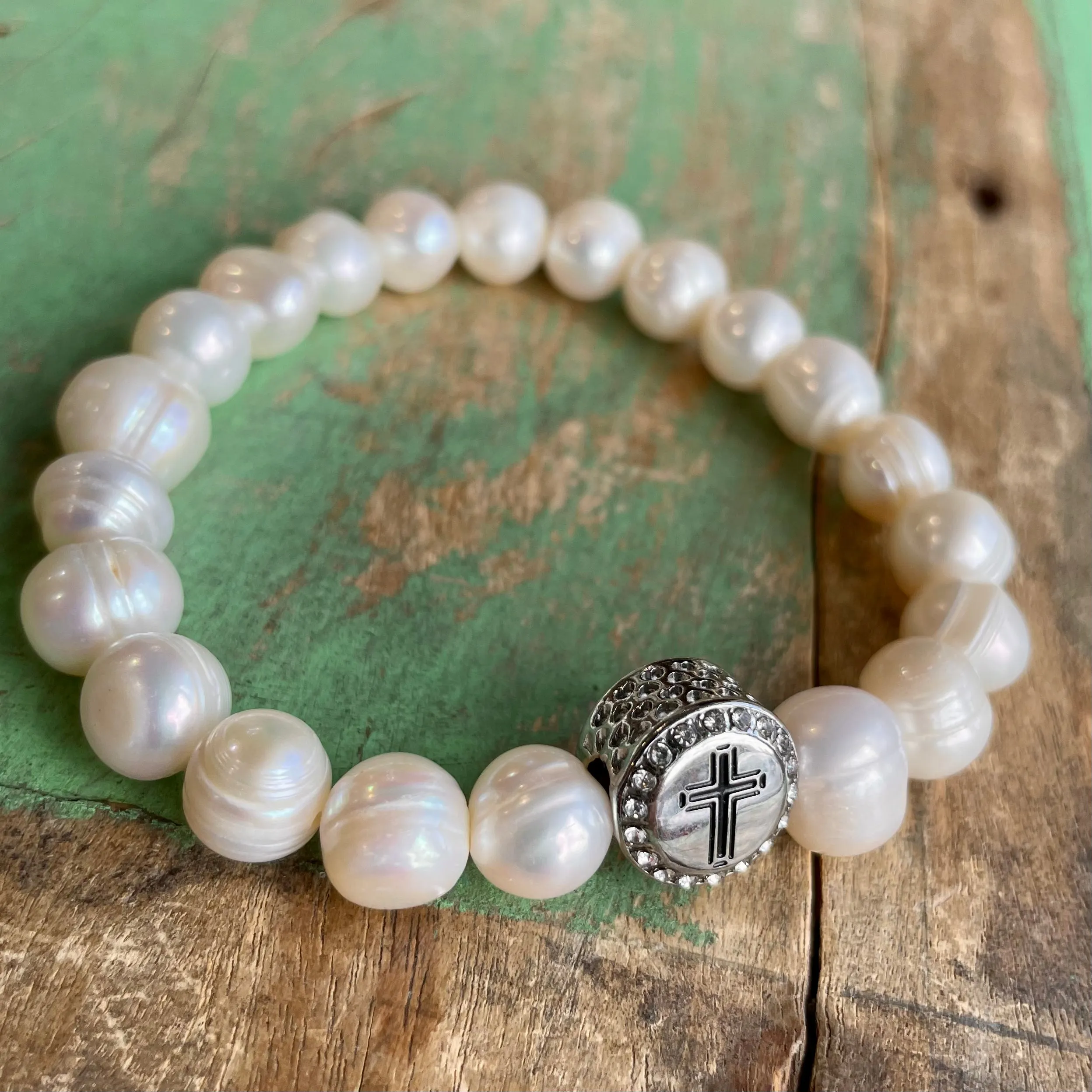Freshwater Pearl Cross Hill Bracelet