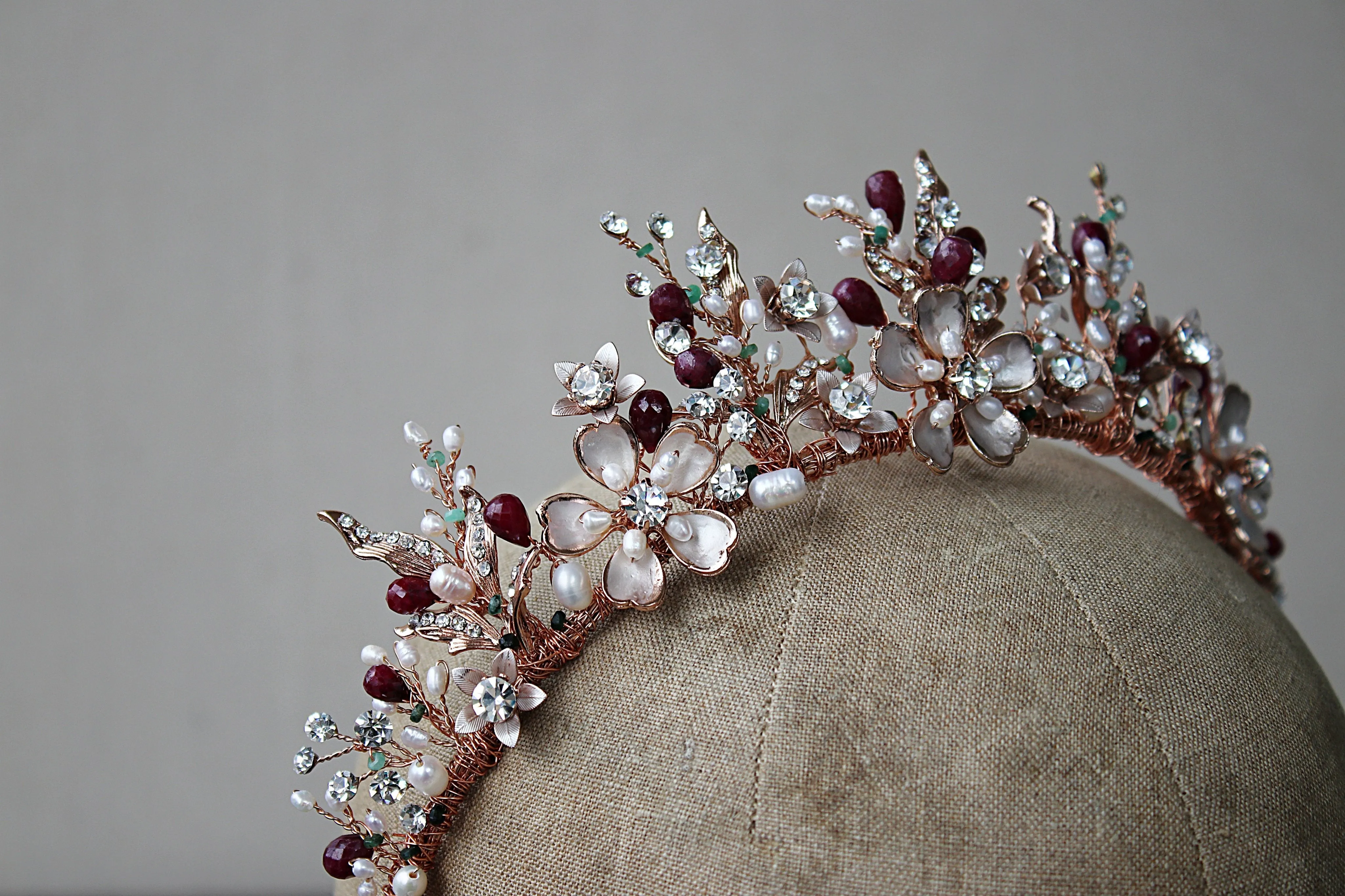 GENEVIEVE Tiara