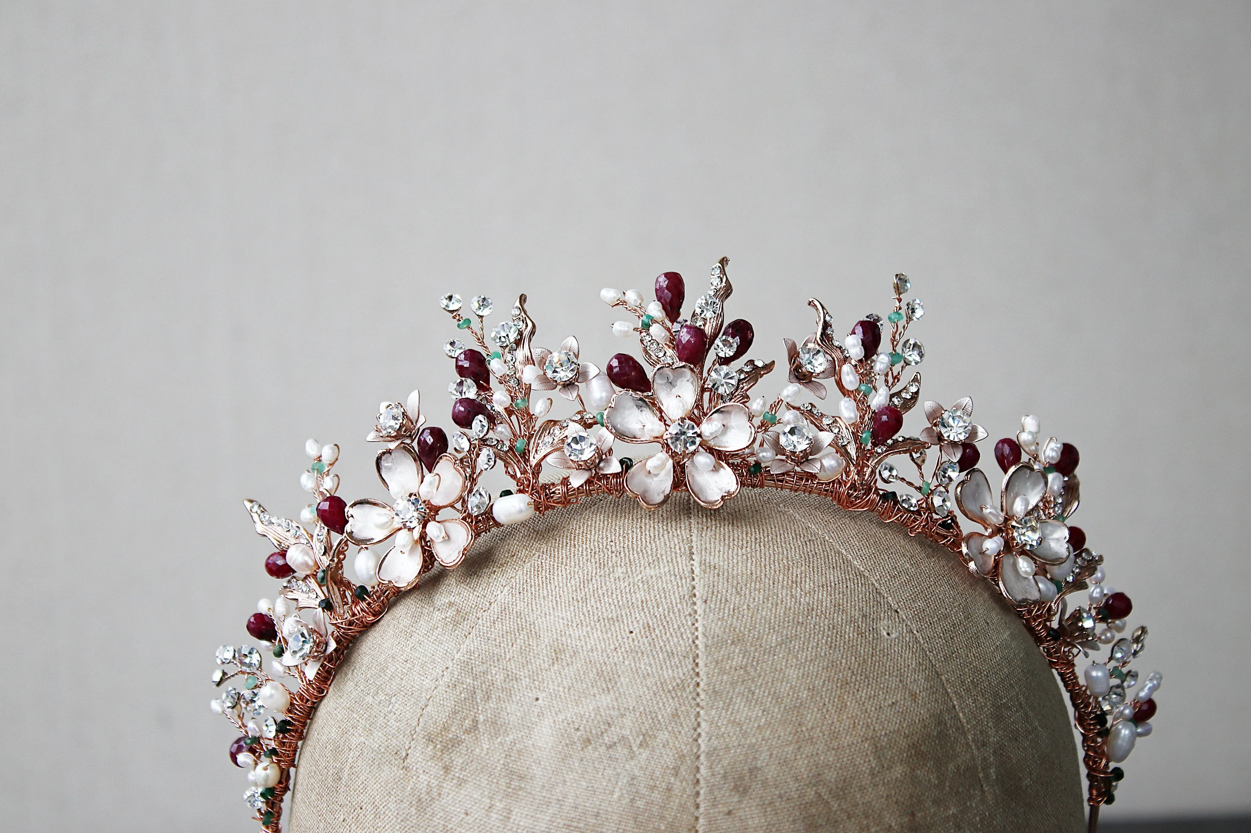 GENEVIEVE Tiara