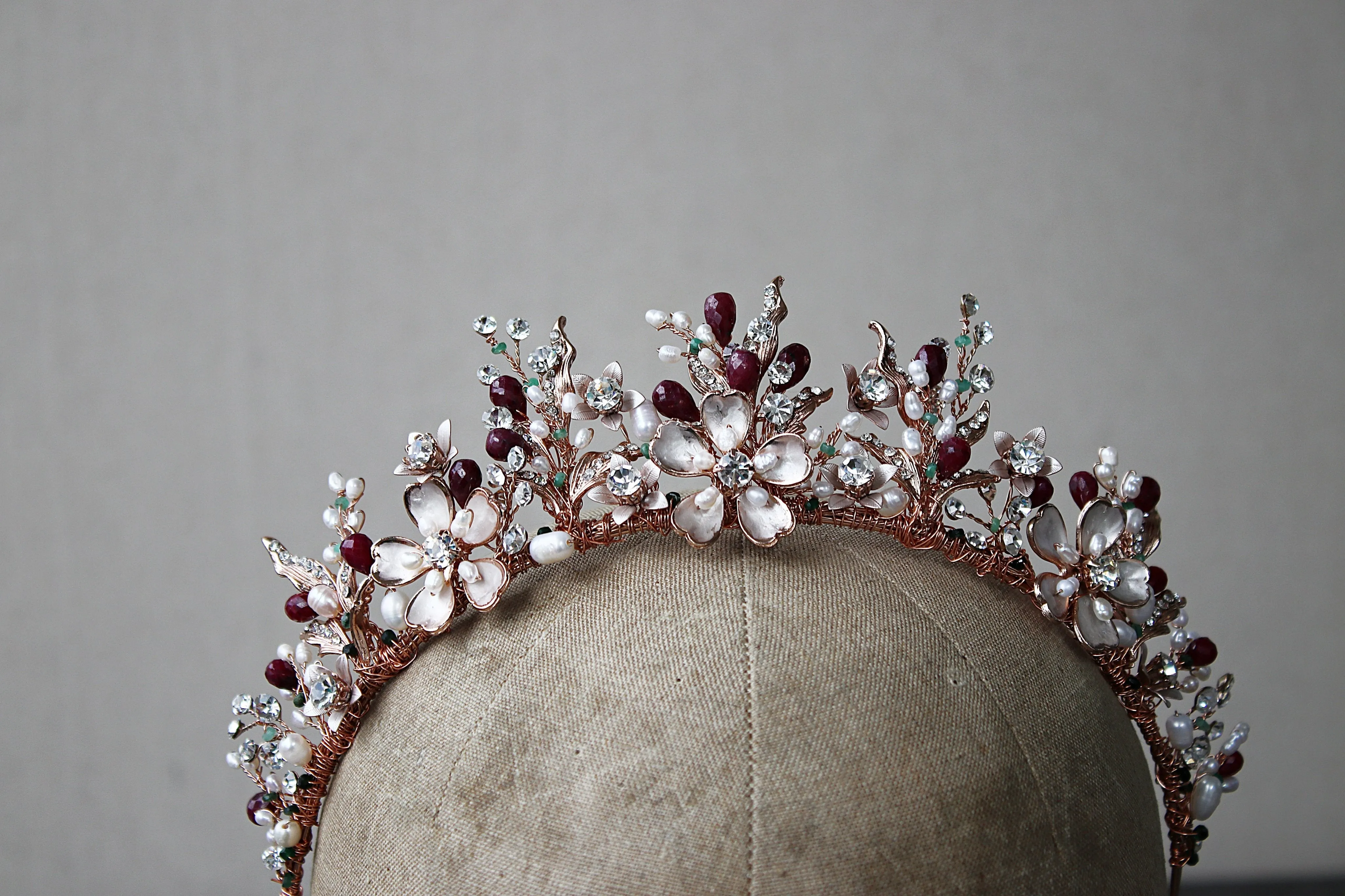 GENEVIEVE Tiara