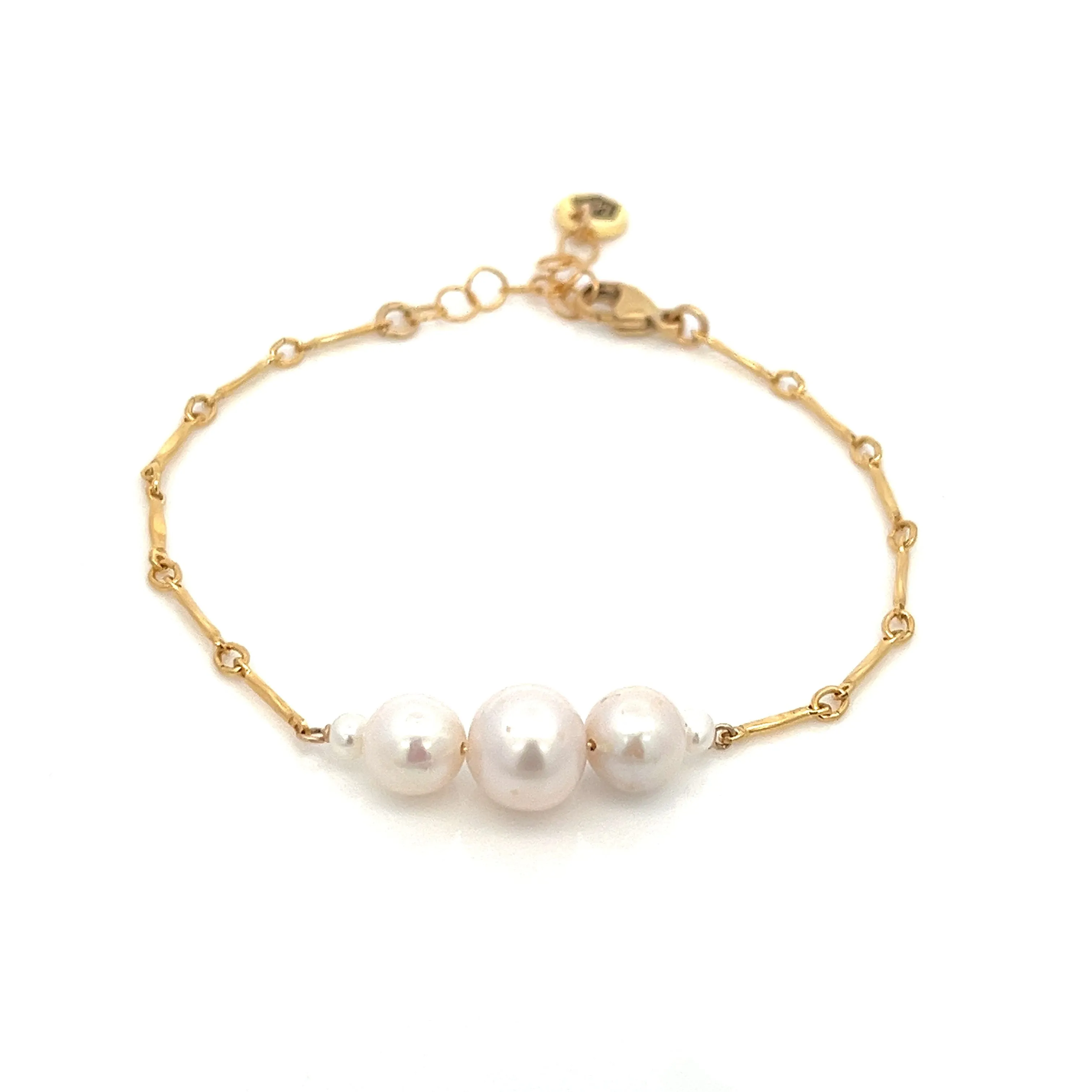 graduated five-pearl and gold bar bracelet