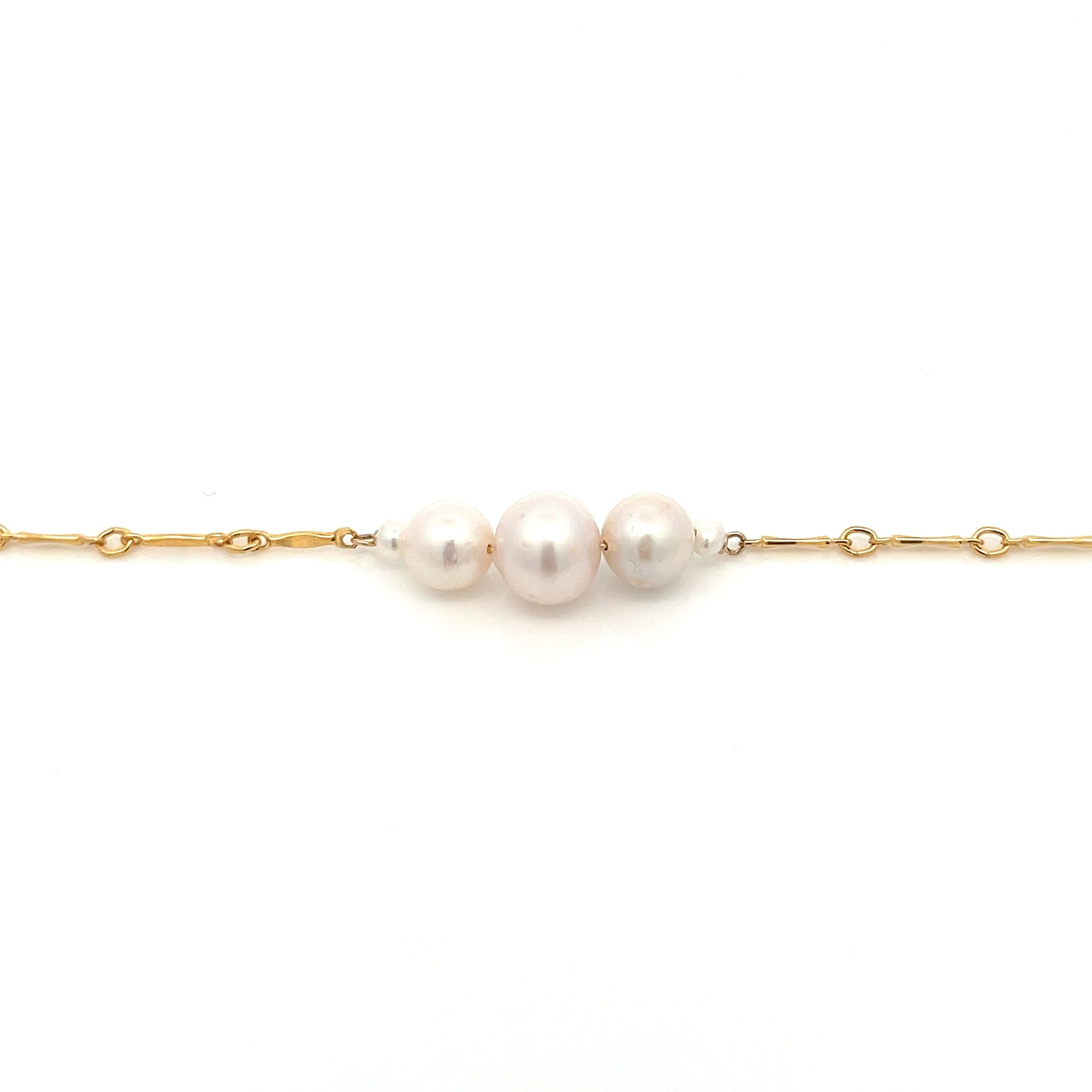 graduated five-pearl and gold bar bracelet