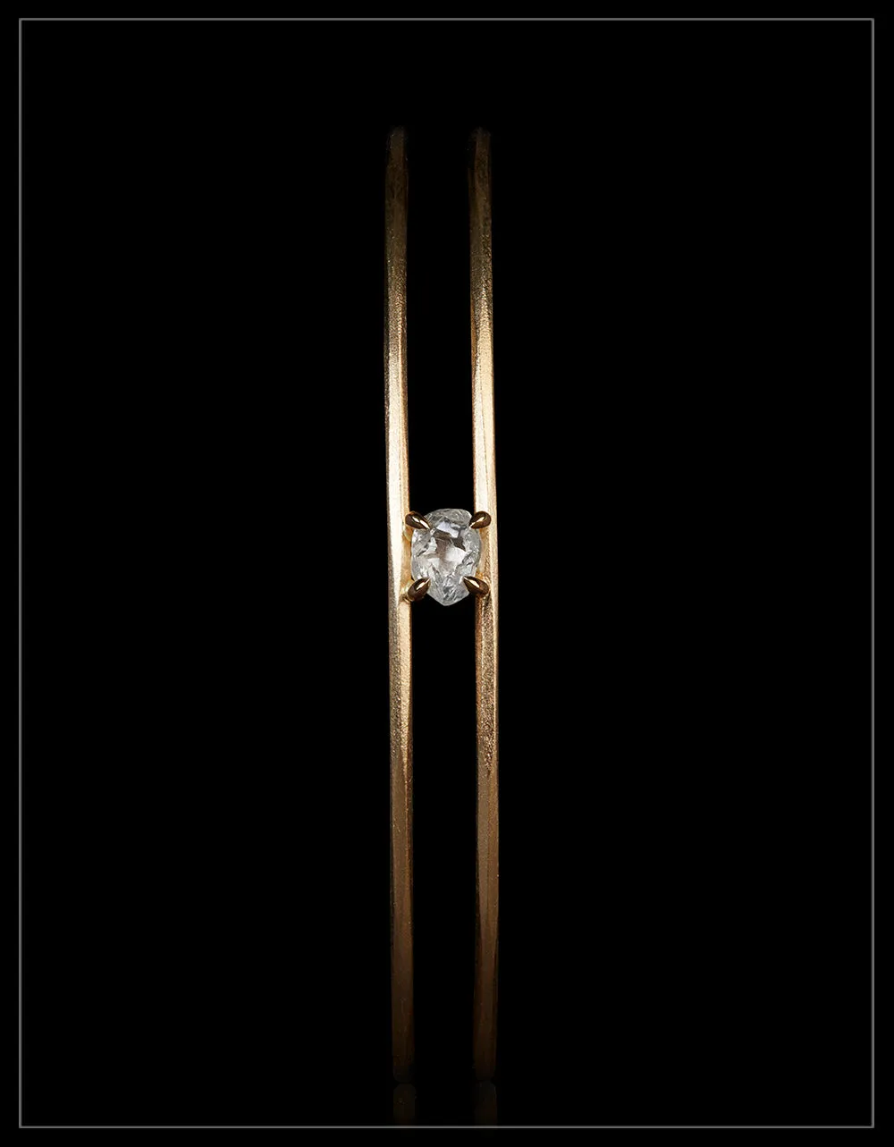 Raw Diamond Gold Bangle Made in Copenhagen – 1.09 ct.