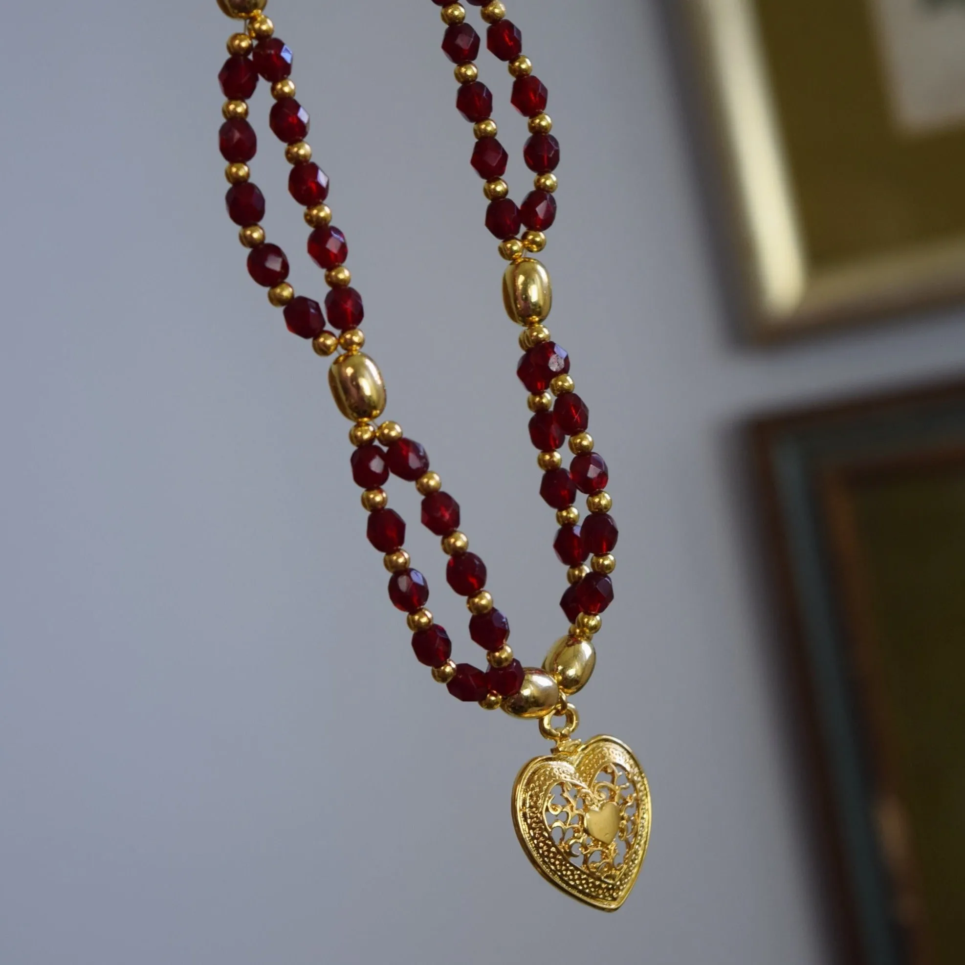 Renaissance Garnet and Heart Pendant Necklace