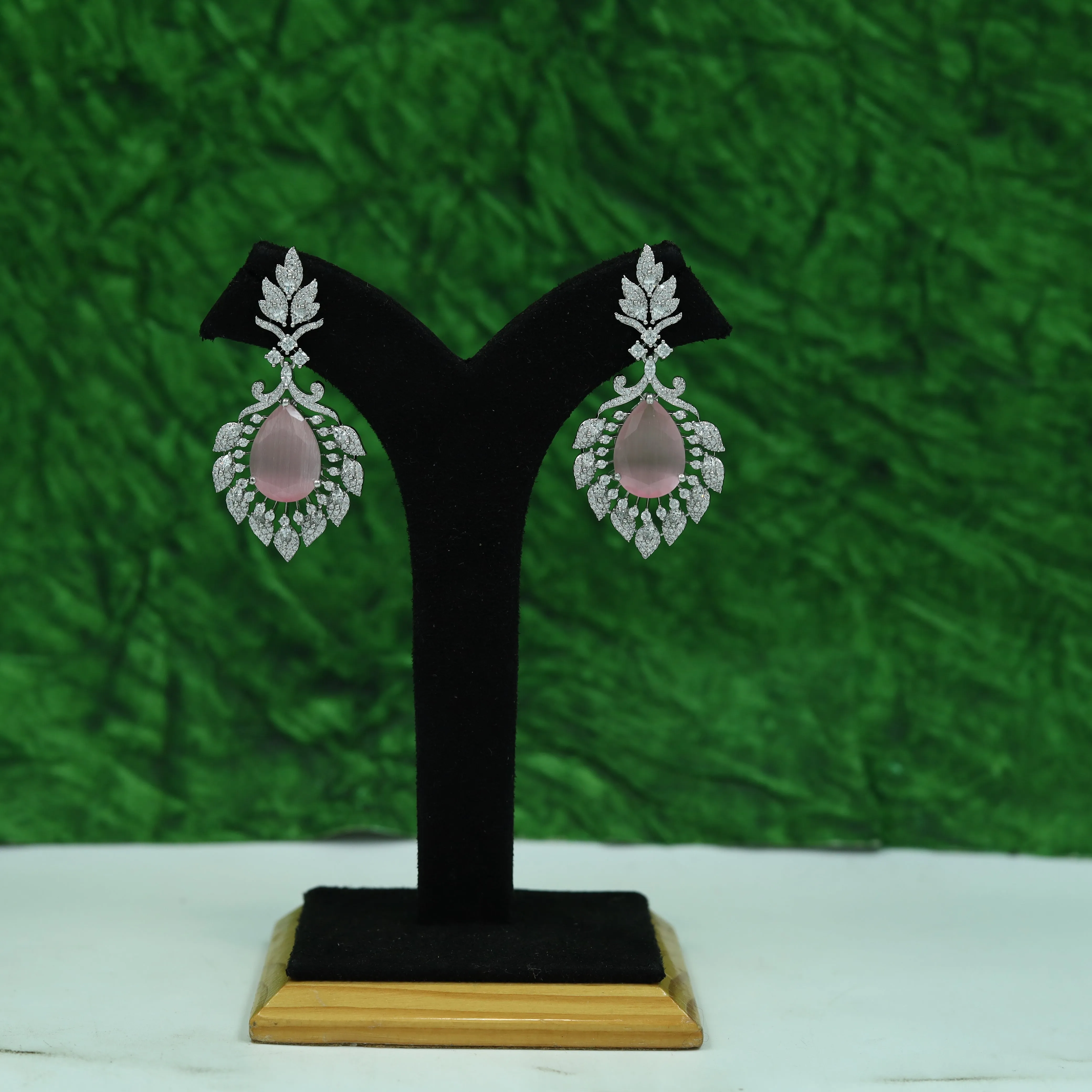 Round Neck Zircon/AD Necklace Set 16562-69