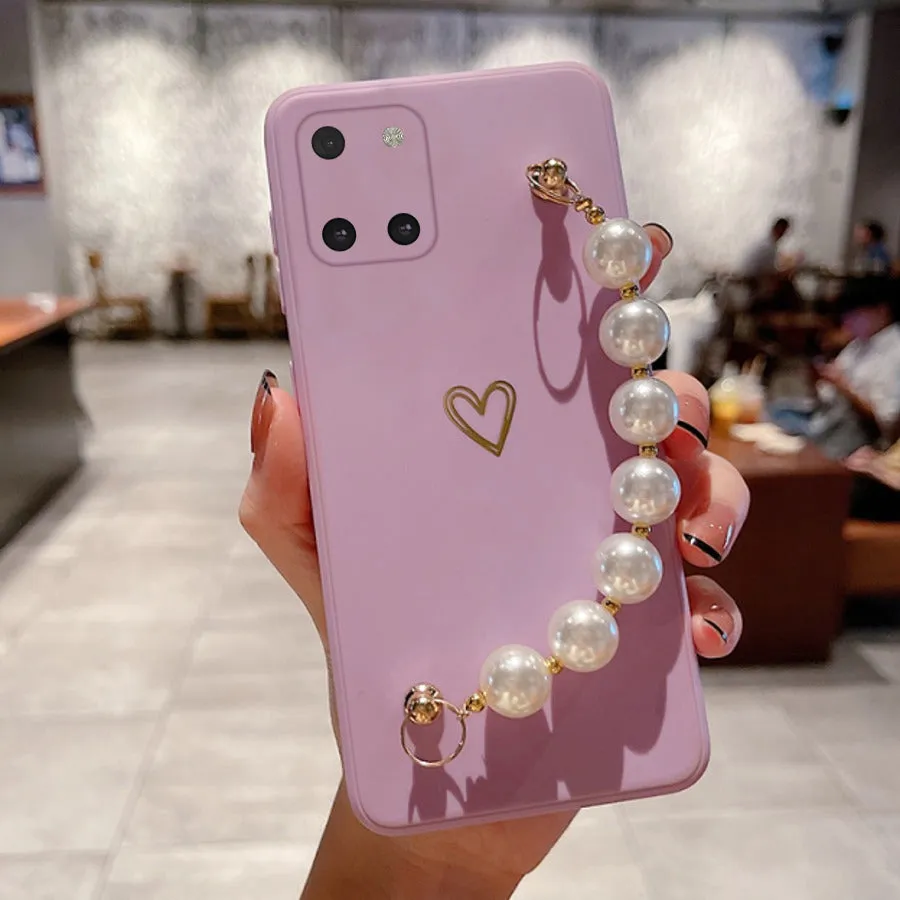 Soft Silicone Heart Print With Pearl Bracelet Case - Samsung